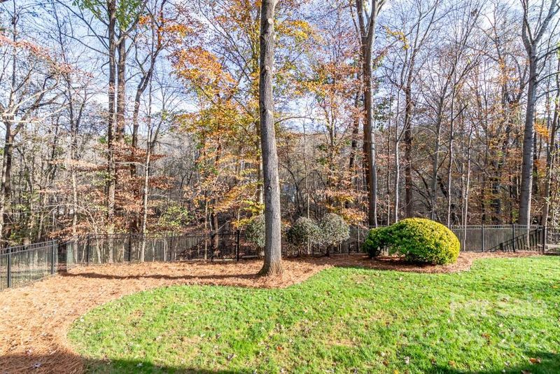 1629 Stevens Ridge Rd, Matthews, NC 28105