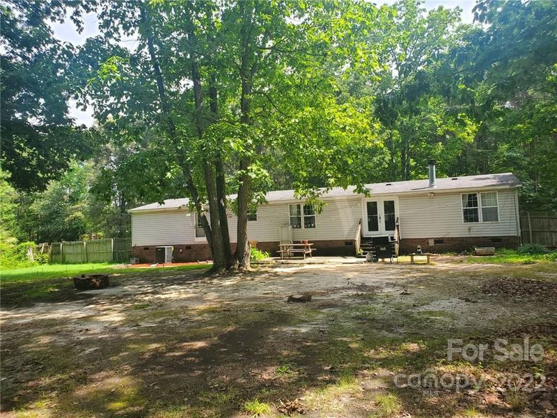 1235 Zoe Ct, Bessemer City, NC 28016
