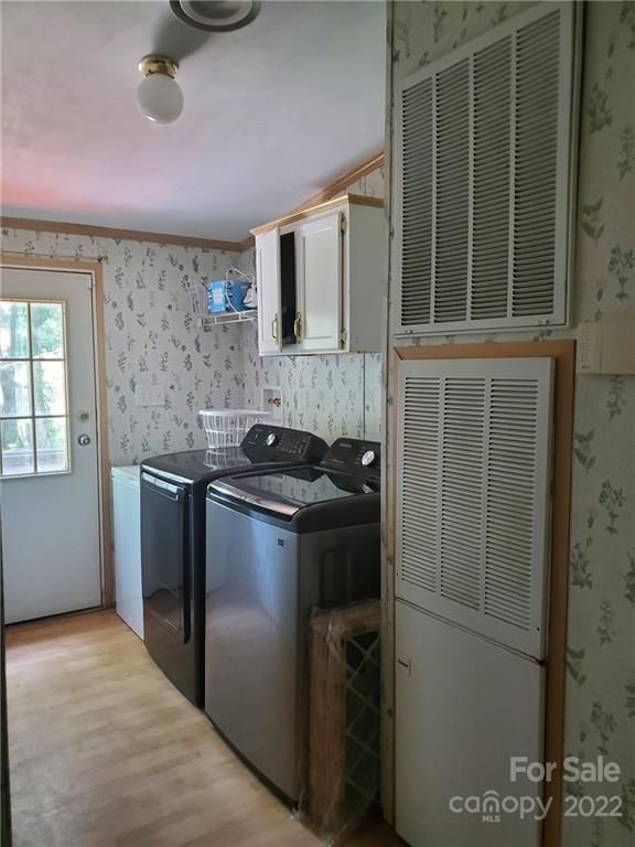 1235 Zoe Ct, Bessemer City, NC 28016