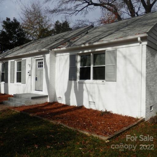 3711 Stonehaven Dr, Charlotte, NC 28215
