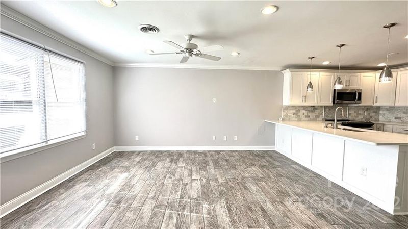 557 Cedarvilla Dr, Rock Hill, SC 29730