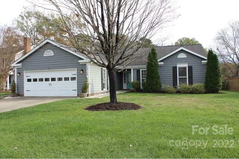 13726 Strathaven Dr #193, Matthews, NC 28105
