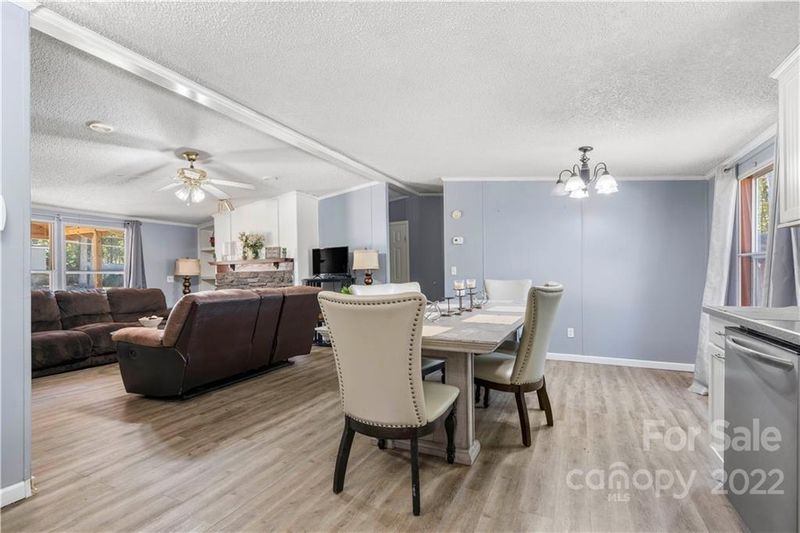 116 Fox Trail Dr, Mount Holly, NC 28120