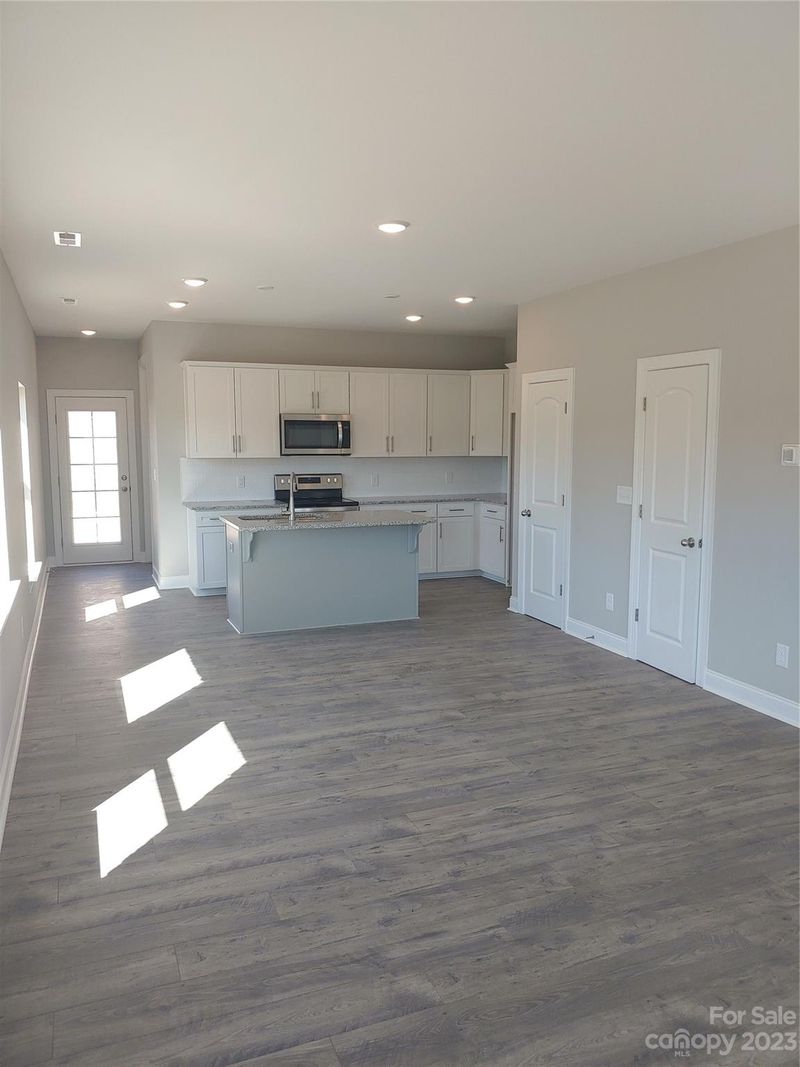 2129 24th Street Ln SE, Hickory, NC 28602
