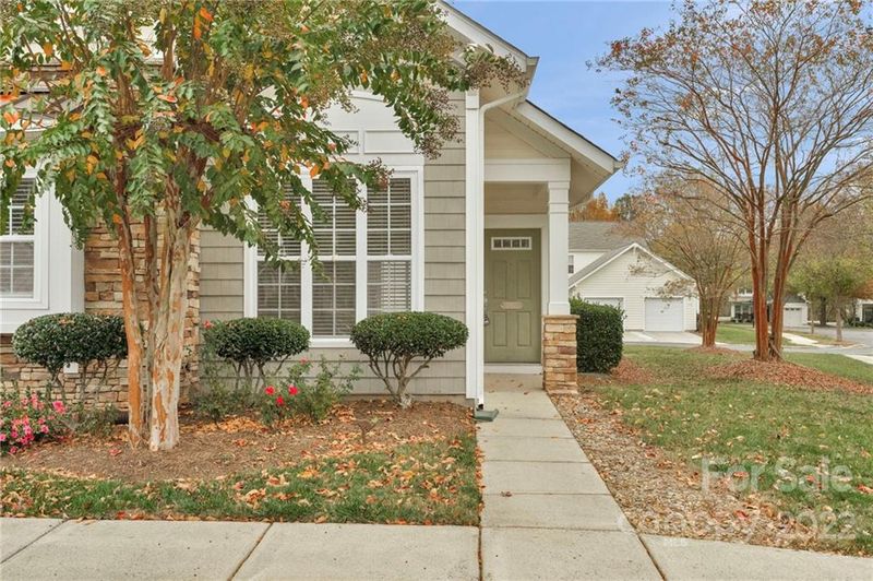 1187 Drummond Ln, Matthews, NC 28104