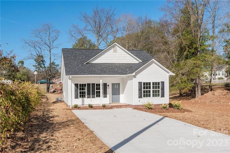 385 South Cir NW, Concord, NC 28027
