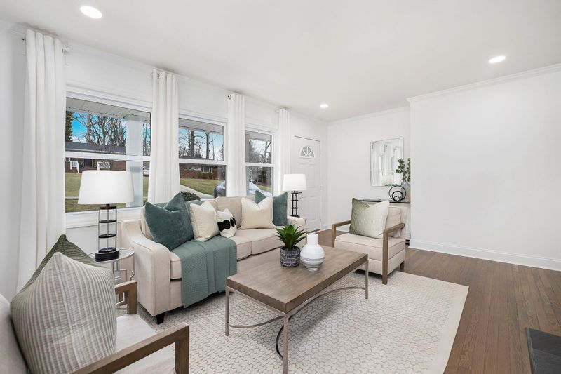 512 Webster Pl, Charlotte, NC 28209