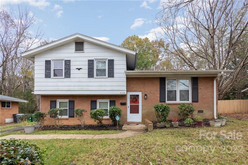 4108 Colebrook Rd, Charlotte, NC 28215