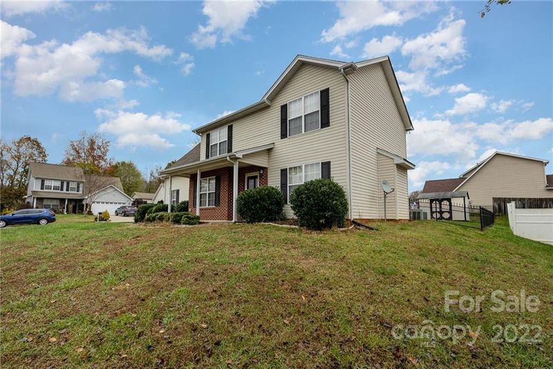 400 Mooseberry Ln, Gastonia, NC 28052