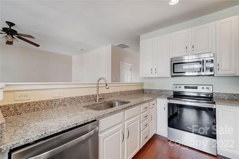 12234 Royal Castle Ct, Charlotte, NC 28277