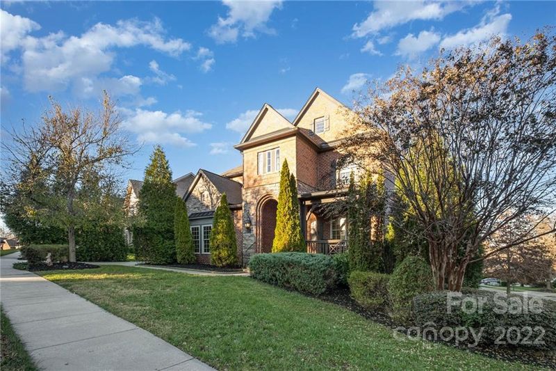 9604 Harvest Pond Dr, Concord, NC 28027