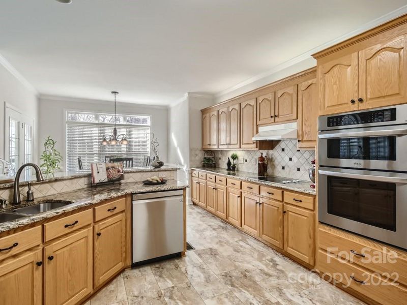 4856 Sherborne Dr, Harrisburg, NC 28075