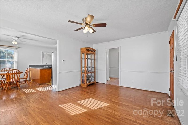 1904 Pennsylvania Ave, Kannapolis, NC 28083