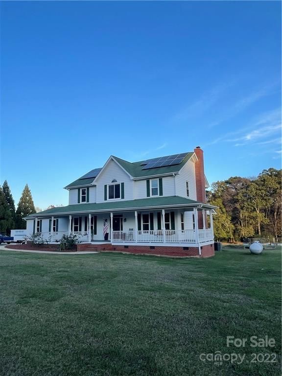 3030 Naomi Dr, Clover, SC 29710