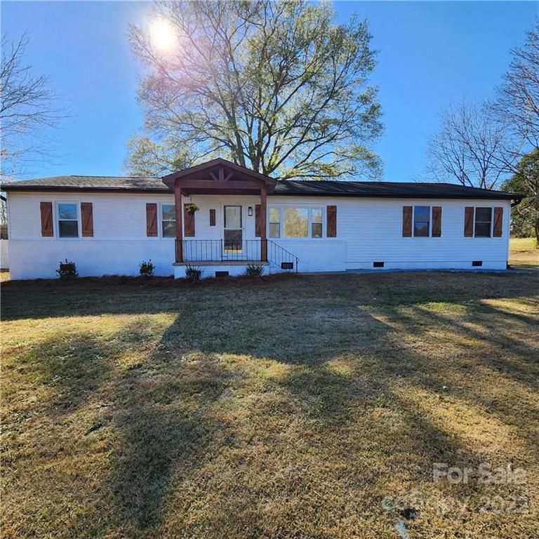 135 Mcshag Dr, Kannapolis, NC 28081