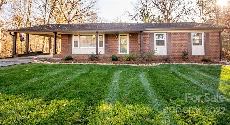 209 Tomlin Rd, Harmony, NC 28634