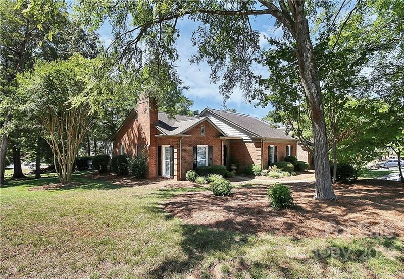 4222 Blacktree Ln, Charlotte, NC 28226