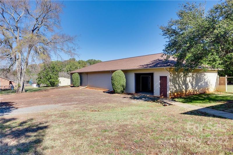 1569 Locustwood Ave, Lancaster, SC 29720
