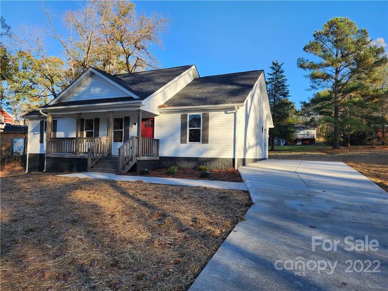 725 Baker St, Kannapolis, NC 28081
