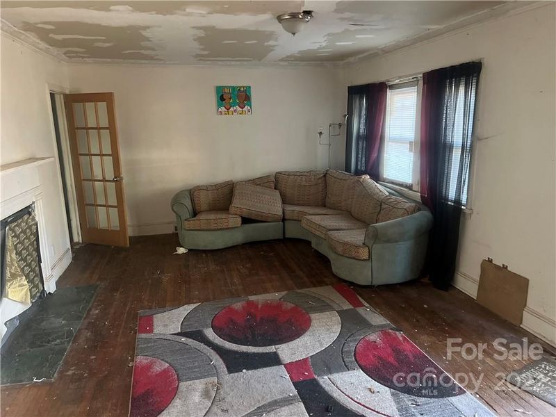 1904 St John St, Charlotte, NC 28216