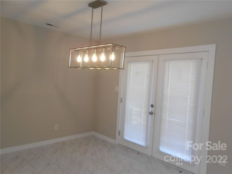 1409 Pondella Dr, Charlotte, NC 28213