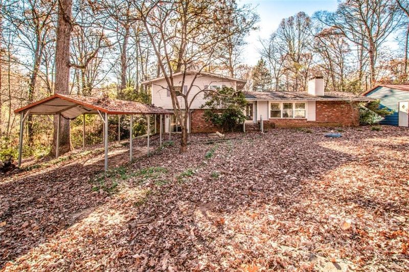 3224 Broad St, Statesville, NC 28625