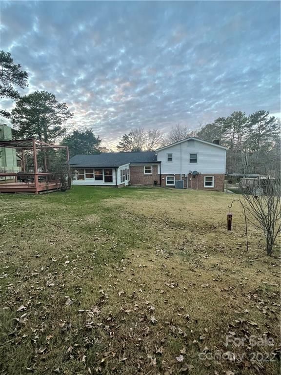 2308 Applegate Dr, Concord, NC 28027