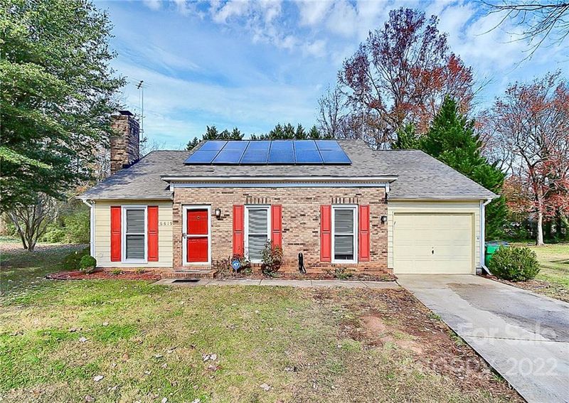 6619 Touchwood Dr, Charlotte, NC 28227