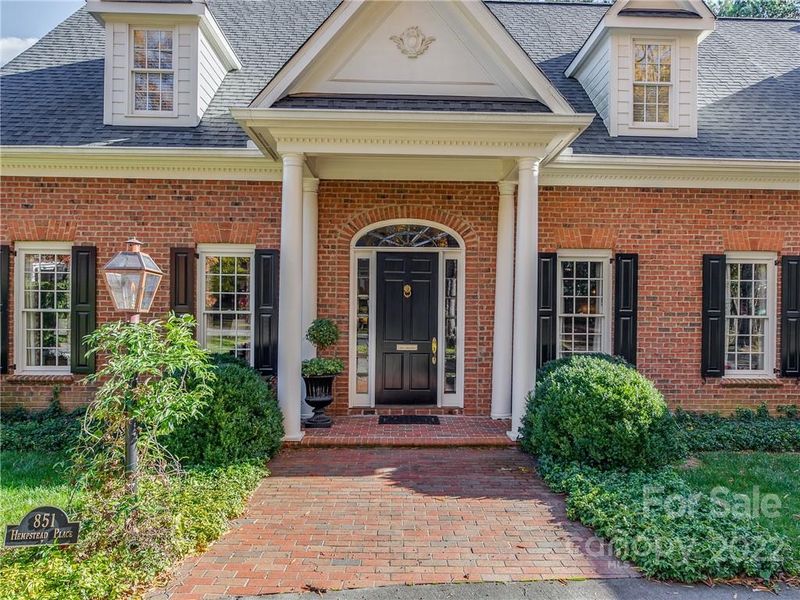 851 Hempstead Pl, Charlotte, NC 28207