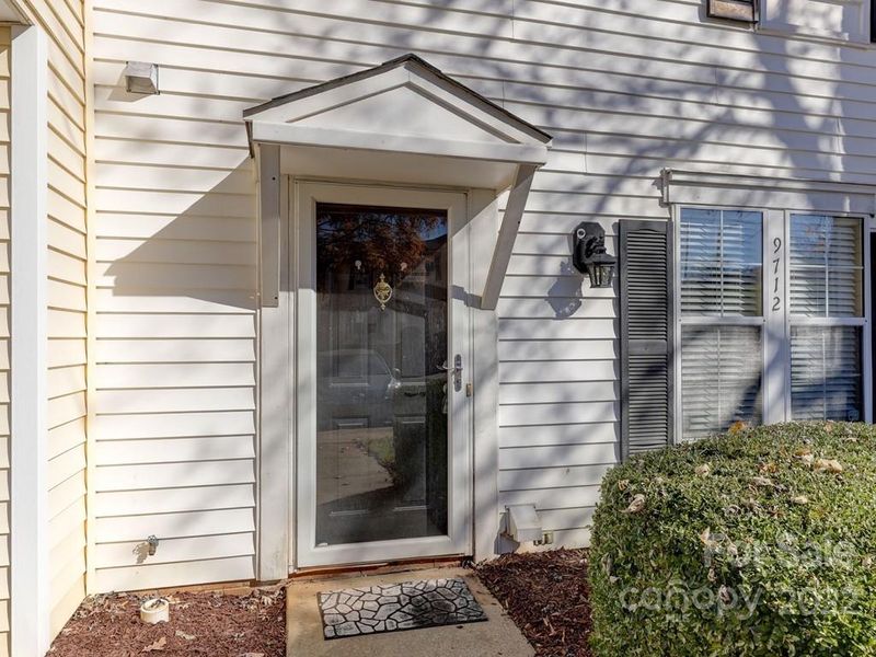 9712 Old Gate Dr, Matthews, NC 28105