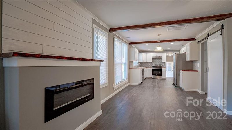 1940 28th St, Hickory, NC 28601