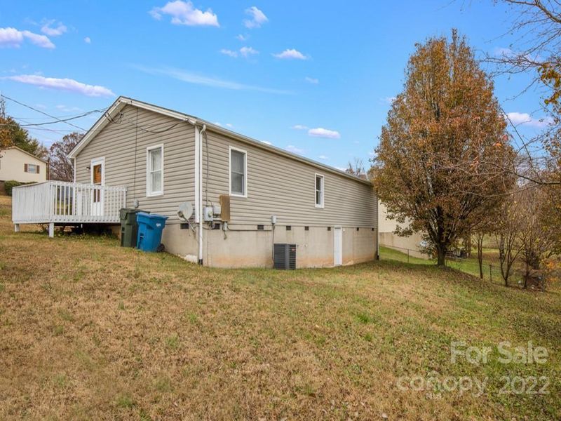 740 7th Avenue Ct SE, Hickory, NC 28602