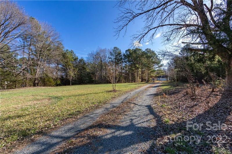 11509 Pioneer Mill Rd, Midland, NC 28107