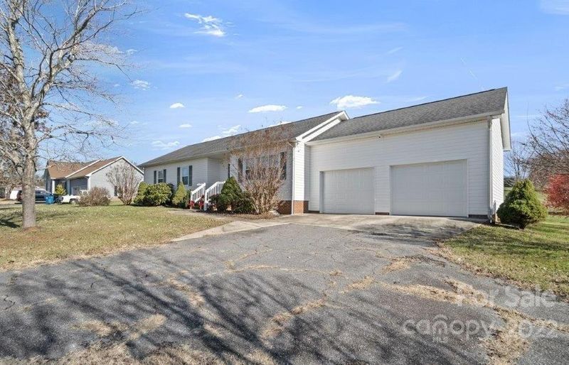 3874 Herman Sipe Rd, Conover, NC 28613