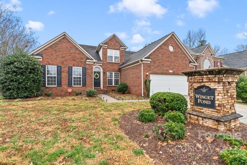 11430 Winget Pond Rd, Charlotte, NC 28278