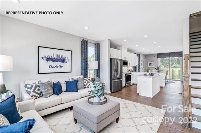739 Anderson St #1001B, Charlotte, NC 28205