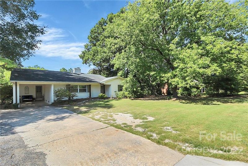 3040 Pleasant Plains Rd, Matthews, NC 28105