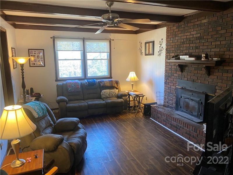 408 Hackberry Dr, Gaffney, SC 29340