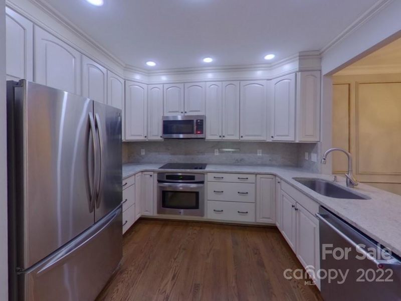 1012 Queens Rd, Charlotte, NC 28207
