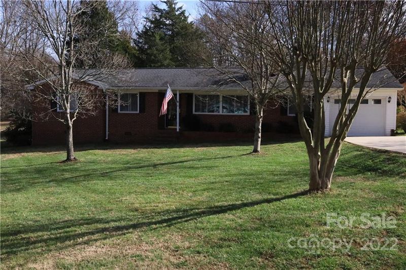 1234 Rockhaven Dr, Charlotte, NC 28216