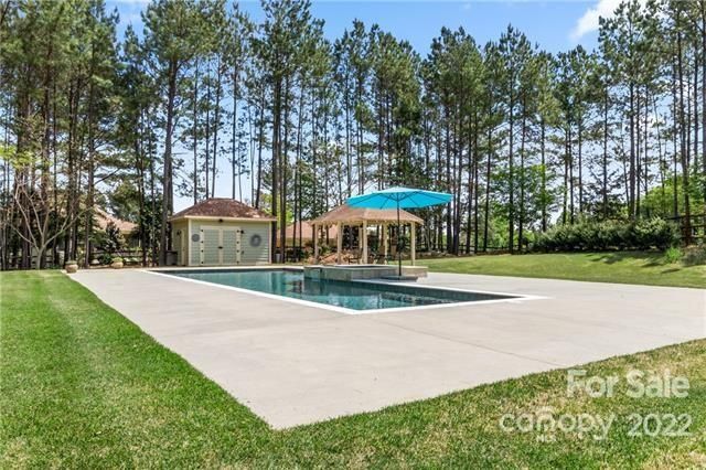 593 Tributary Dr, Fort Lawn, SC 29714