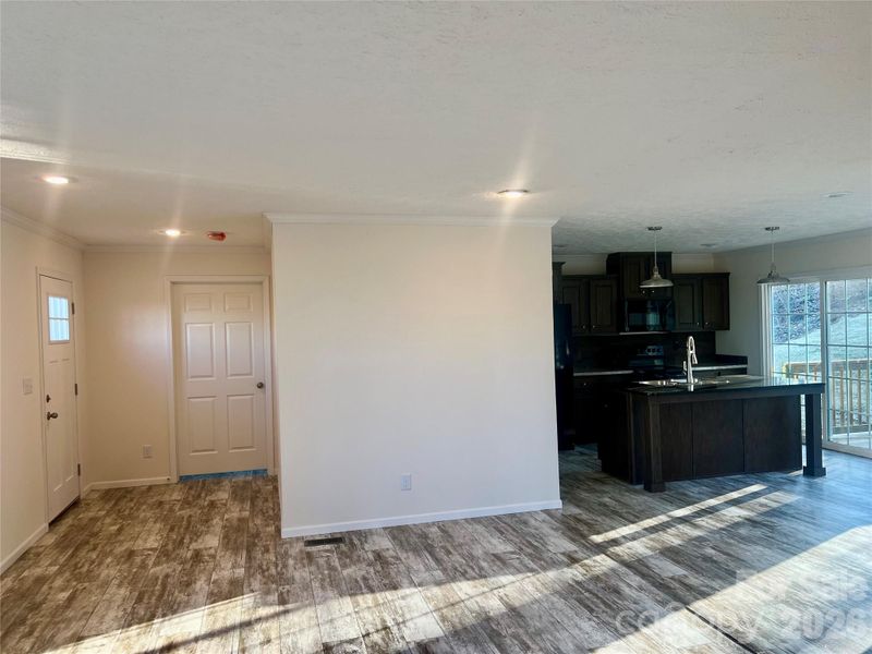 5748 Dalmatian St, Iron Station, NC 28080