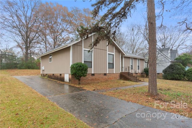 9415 Central Dr, Mint Hill, NC 28227