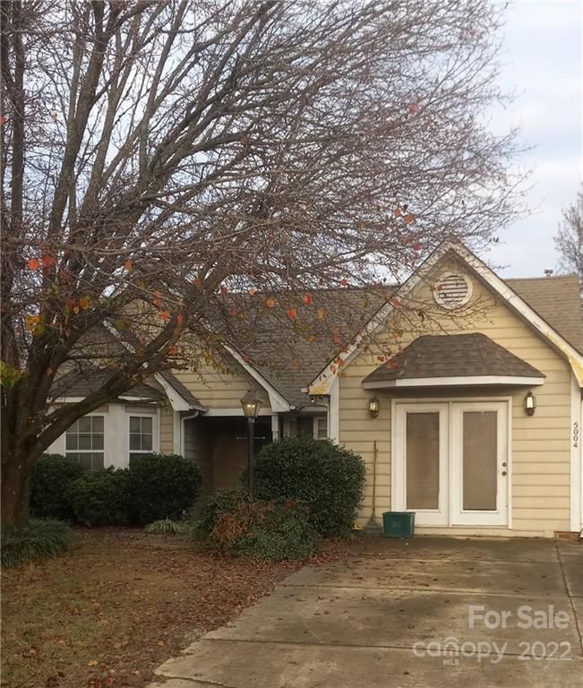 5004 Hunters Knoll Dr, Monroe, NC 28110
