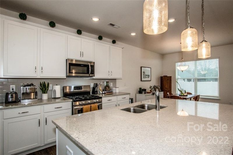 159 Suggs Mill Dr, Mooresville, NC 28115