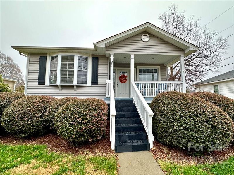 258 Eighth Ave, Cramerton, NC 28032
