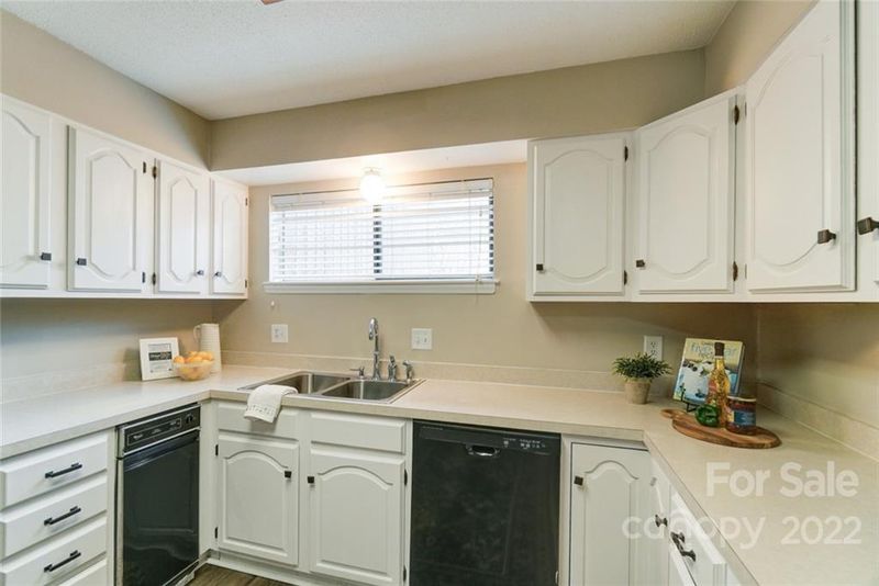 11302 Carmel Chace Dr, Charlotte, NC 28226