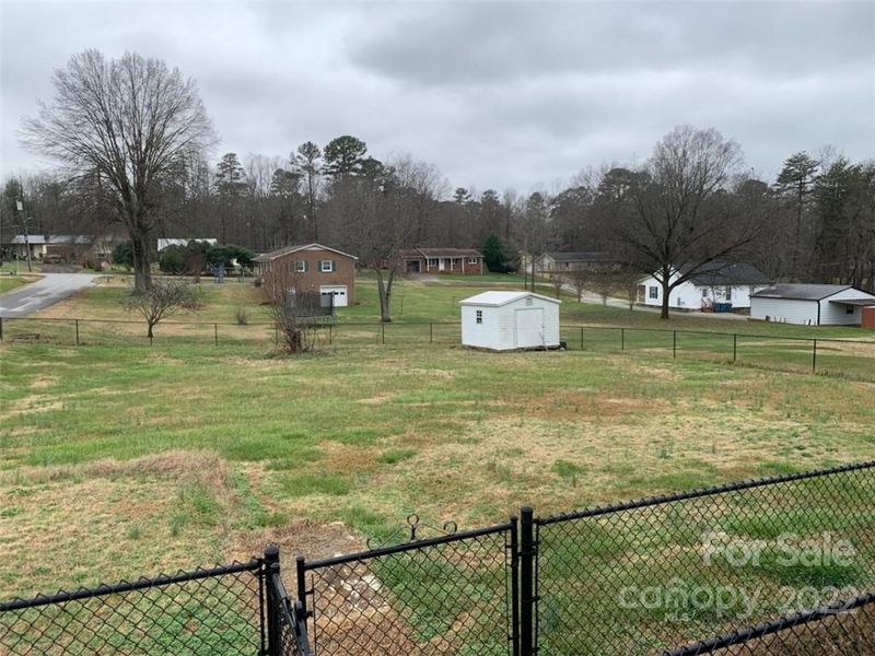 318 E Carpenter St, Maiden, NC 28650