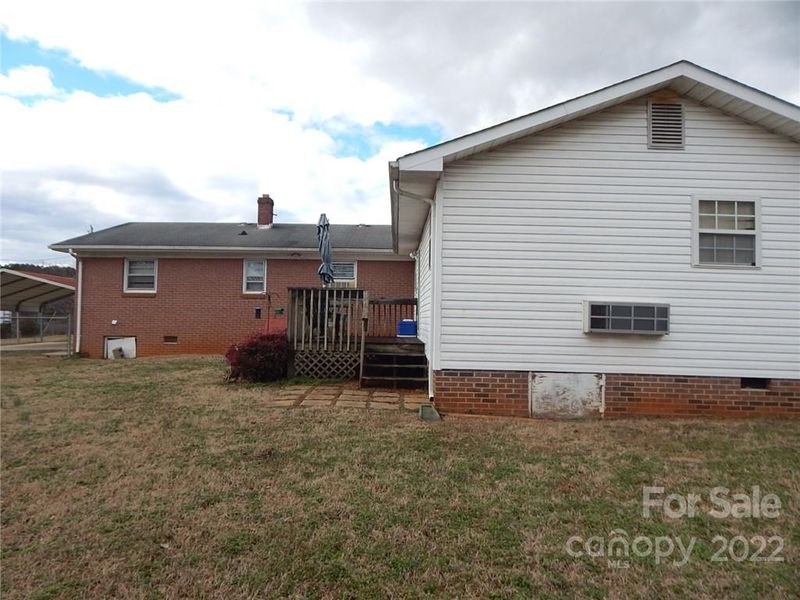 2816 20th Street Ln NE, Hickory, NC 28601