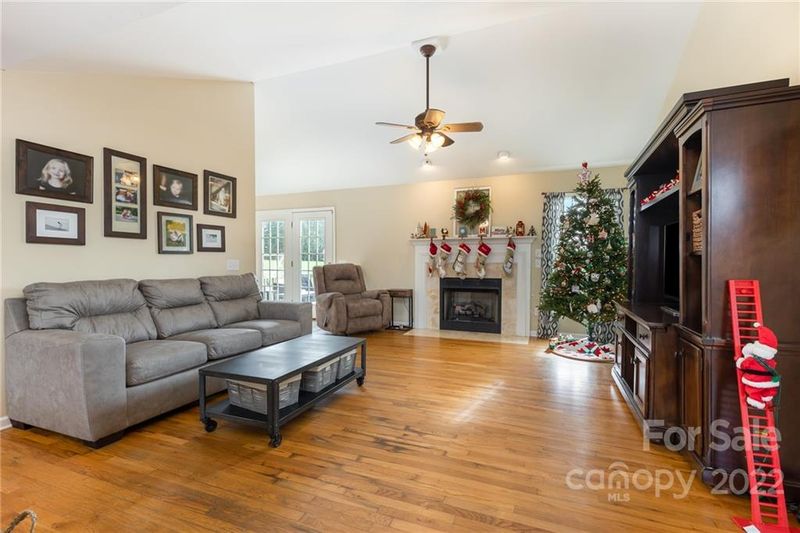 3429 Sweet Gum Dr, Lincolnton, NC 28092